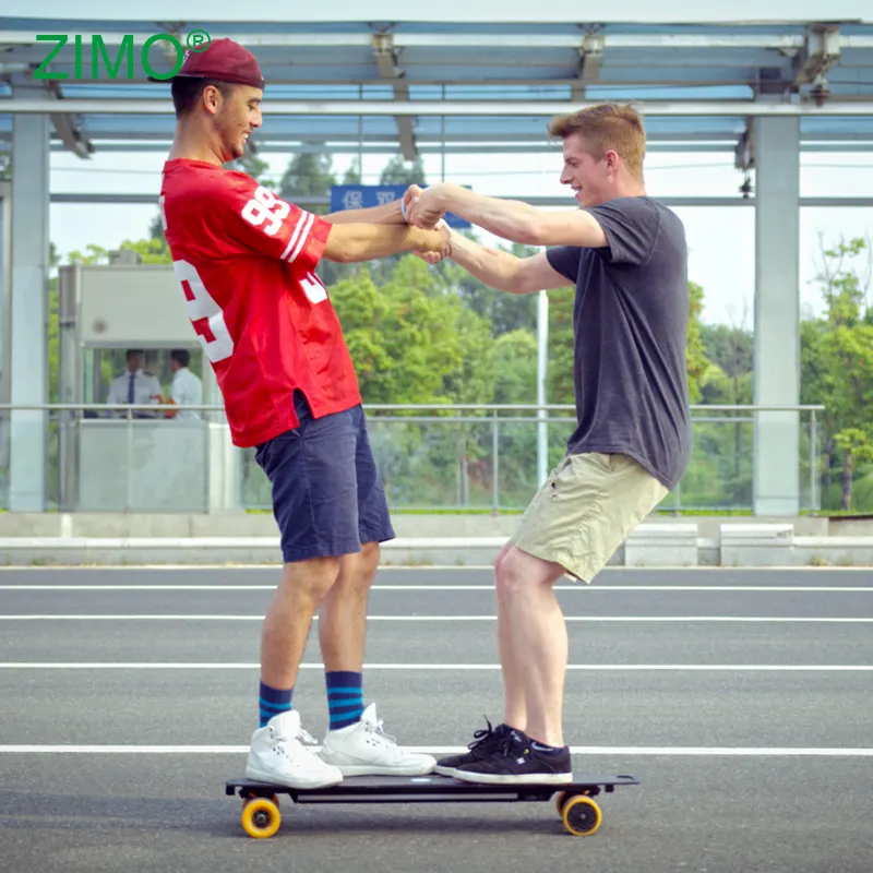 2022 싼 방수 이중 모터 Offroad 전기 스케이트 널, 원격 제어 도로 전기 스케이트보드 떨어져 모든 지형 Longboard