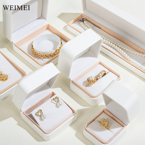 WEIMEI - Caja de Joyería de Piel Sintética al por Mayor, Caja Organizadora de Anillos, Pendientes y Pulseras con Logotipo Personalizado de Lujo, Cajas de Embalaje de Joyería Negras - Product Image 1