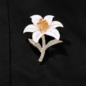 水钻别针奢华中式牡丹花3D金属电镀软搪瓷油滴胸针 - Product Image 5