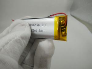 700mAh 3.7v 702248 Lipo Lithium Li Cell Baterai Isi Ulang Paket Baterai Li-polymer Lithium Ion Sel Baterai NCM Pouch Cell - Product Image 5