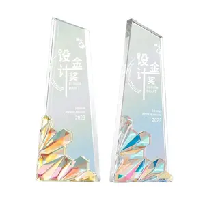 Wave after the wave of creative new styles crystal trophies are customized, creative and outstanding employees are awarded award