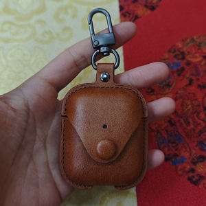 Étui Premium en Cuir PU Vintage pour <span class=keywords><strong>AirPods</strong></span> Pro <span class=keywords><strong>3</strong></span> Compatible avec Tous les Étuis <span class=keywords><strong>AirPods</strong></span> 1/2/<span class=keywords><strong>3</strong></span>/4/Pro2 Design Élégant Style Denim - Product Image 2