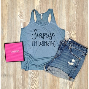 เสื้อครอปสตรี TD Surprise เสื้อครอปถักแบบไร้รอยต่อระบายอากาศได้ดีมีโลโก้กำหนดเองปกสี่เหลี่ยมหนึ่งขนาดเหมาะกับ XS