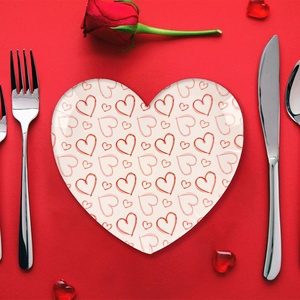 Assiettes en papier biodégradables jetables en forme de cœur pour la Saint-Valentin et les fêtes d'anniversaire, série transfrontalière, décoration de table - Product Image 3