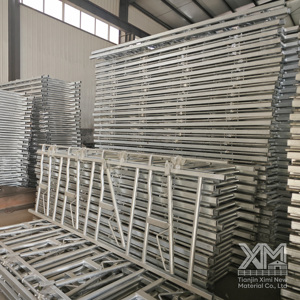 Panneau de porte de enclos à têtes autobloquant pour bovins, galvanisé à chaud, pour l'élevage laitier, pour l'alimentation et le contrôle des vaches, veaux et veus. - Product Image 4