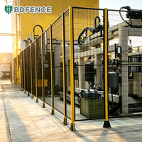 Clôture de sécurité robotique en acier à faible teneur en carbone à assemblage rapide avec panneaux de protection modulaires pour l'aménagement d'équipements automatisés en usine