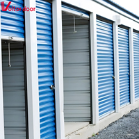 Entrepôt robuste, stable, fiable, polyvalent, pour le stockage d'inventaire, de biens personnels, sécurisé, avec porte à enroulement