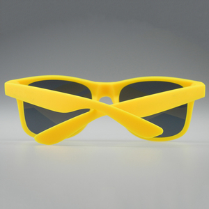 2025 Unisex logotipo personalizado gafas de sol UV400 rojo amarillo azul marco moda uso al aire libre nuevo venta al por mayor promocional - Product Image 3