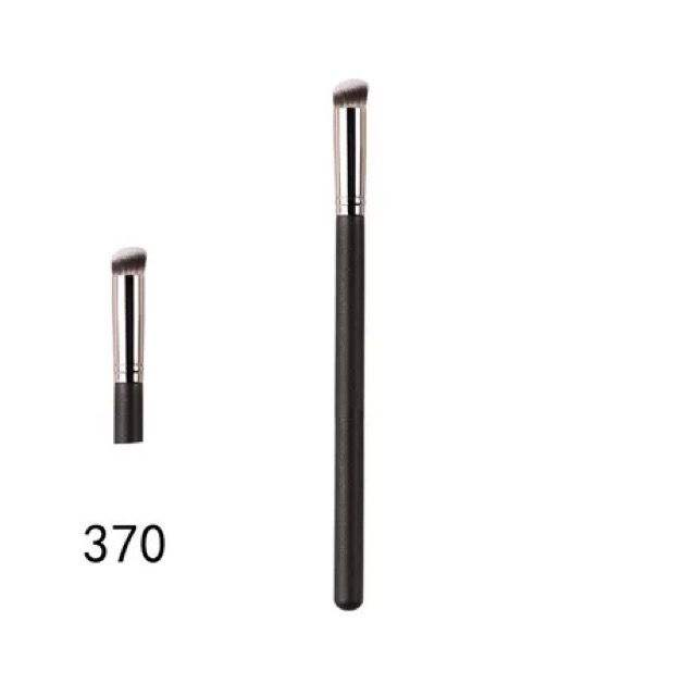 370 Cepillo corrector pequeño
