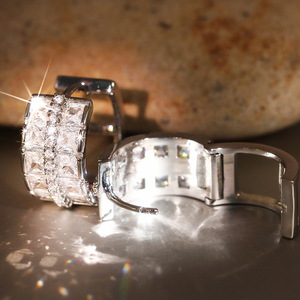 Orecchini con Micro Pavé di Zirconi per Donne, Gioielli Scintillanti alla Moda - Product Image 3