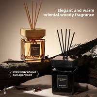 Diffuseur de parfum d'ambiance de luxe 200 ml en verre carré avec bouchon en bois, sans alcool, écologique, sans flamme, pour huiles essentielles, aromathérapie