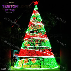 Motif d'arbre de Noël LED programmable en 3D pour les grandes spectacles lumineux en extérieur et les attractions saisonnières - Product Image 4