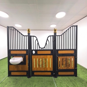 Cobertizo para caballos de granja portátil móvil para exteriores de 10 pies, cobertizo para caballos prefabricado con marco de Metal y puerta de heno Los Caballos - Product Image 1