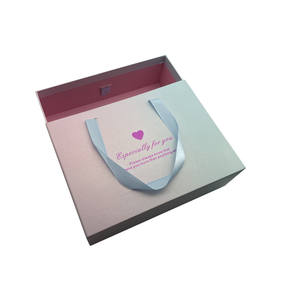 Yeni Trend moda tasarımı özel baskı lüks sert sürgülü itme karton tişört ambalaj büyük hediye kağıt çekmece kutusu - Product Image 3