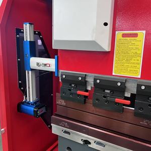 Cintreuse hydraulique pour tôles avec protection par <span class=keywords><strong>rideau</strong></span> lumineux, 4+1 axes, 30T, 1600mm - Product Image 6