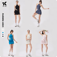 Ensemble de sport sexy à dos ouvert avec coussinets de poitrine fixes, débardeur de fitness, short taille haute deux pièces uni et jupe de badminton, tennis, yoga