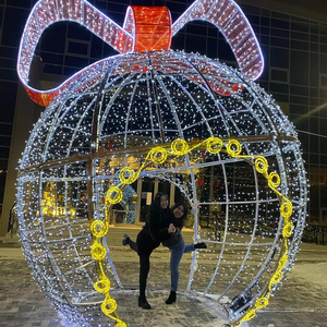 Arco de Bolas Navideñas 3D para Exteriores, Impermeable IP65, Decoración de Puerta con Luces, para Pasar a Través - Product Image 1