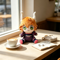 Peluche personnalisée OEM à faible MOQ, personnage d'anime cornu, assis, avec tenue amovible, Kawaii, figurine humanoïde de collection