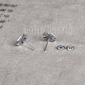 TongLing Vintage Studs Trendy Punk Rock Clip Pendientes para hombre Aro Jtw CZ Drop Dangle Ear Su Precio al por mayor Chicos Black Ear Trendy - Product Image 3