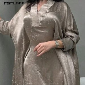Vestido Largo de Gala para Mujer, Estilo Abaya, Satén Color Champán, Adornado con Cristales y Pedrería, Manga Murciélago 3/4, Cuello en V, Elegante y Lujoso - Product Image 4
