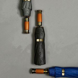 ร่มพับอัตโนมัติ 10 ซี่โครง 3 ตอน พิมพ์โลโก้ได้ ทนลม ด้ามไม้ ลายสก็อต สำหรับธุรกิจ แบรนด์โฆษณา กันฝน - Product Image 1