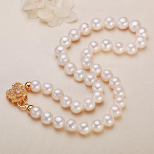 Collar de Perlas de Agua Dulce Redondas con Hebilla de Rosa Clásica de Zhuji, Chapado en Cobre, para Mamá y Abuela, Joyería Elegante sin Semillas - Product Image 1