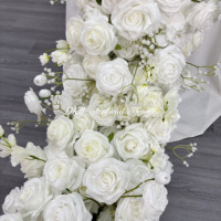 DKB Chine Usine de fleurs artificielles Vente en gros d'arrangements floraux artificiels Décoration de roses en soie blanche pour mariage