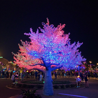 Grand arbre lumineux à LED à couleur changeante pour l'extérieur Arbre changeant de couleur en métal pour les décorations de parcs à thème de Noël