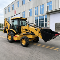 Chargeuse-pelleteuse et excavatrice multifonction avec outils interchangeables pour les travaux de génie civil général