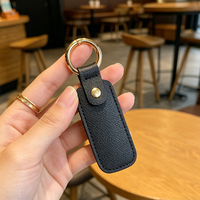 Porte-clés élégant personnalisé pour les cadeaux promotionnels et l'image de marque en vrac Mini porte-clés à pression en cuir PU souple