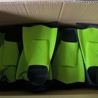 Fabricant en gros bon prix Palmes en silicone Équipement d'entraînement de natation Natation personnalisée Pied complet Palmes de natation colorées Oem