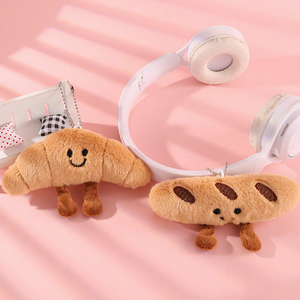 <span class=keywords><strong>Porte</strong></span>-clés décoratif en peluche moelleuse, design mini croissant mignon et premium, style <span class=keywords><strong>Kawaii</strong></span> - Product Image 3