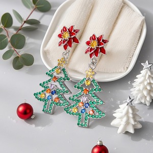 Orecchini a Forma di Albero di Natale Colorati e Traforati, Ornamenti e Regali per Feste Natalizie da Donna - Product Image 1