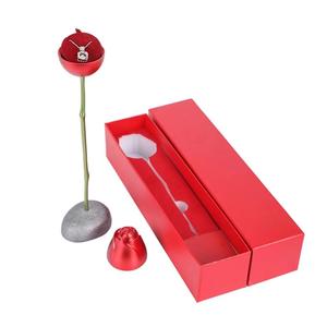 Caja de Regalo de Joyería con Pintura en Aerosol de Metal y Plástico con una Sola Rosa para Propuesta de Confesión del Día de San Valentín - Product Image 6