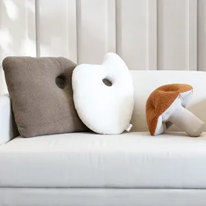 Coussin en forme de champignon, oreillers décoratifs en molleton doux en forme de champignon, coussin mignon en forme de 3D pour canapé-lit et chaise.