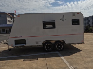 Remolque de Viaje de Aluminio, Casa Móvil Todoterreno, Remolque de Dos Ejes para Campamento Familiar, Caravana para Aventuras al Aire Libre con Cocina y Baño - Product Image 2