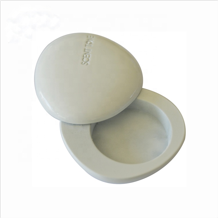 Оптовая продажа, портативный твердый жестяной футляр для духов в форме гальки