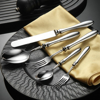 Ensemble de couteaux et fourchettes de style occidental en acier inoxydable 304, design moderne, polissage miroir, manches en forme de gourde, pour les dîners de steak à l'hôtel