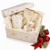 Coffret Cadeau de Noël pour le Bien-être avec Mug, Gants et Breloque Ours – Boîte Cadeau Chaude d'Hiver pour Faveurs de Fêtes