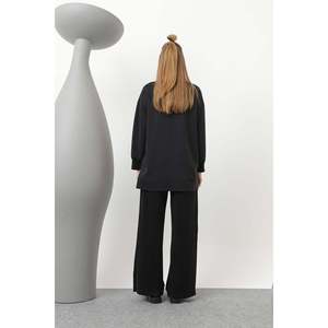 Ensemble décontracté deux pièces pour femme LOREEN avec détails cousus noirs et poches - Costume coordonné élégant et fonctionnel pour femmes - Product Image 3
