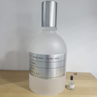 Bouteille de parfum géante en verre moderne pour la publicité en grand magasin et le merchandising visuel en détail