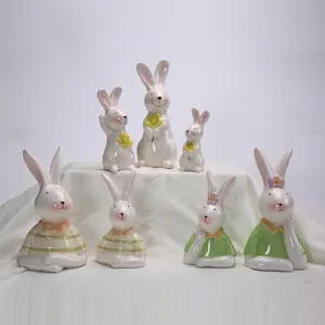 Hadiah kerajinan tangan, dekorasi rumah Paskah, keramik hewan keluarga kelinci patung kecil