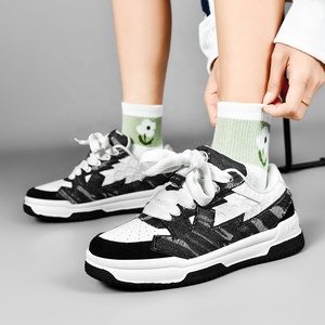 Chaussures de sport personnalisées avec logo, fabriquées en Chine, pour hommes et femmes, baskets de mode sur mesure - Product Image 4
