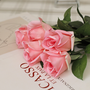Rosas Artificiales al Por Mayor a Precio de Fábrica, Material Hidratante, Flores de Tacto Real para Decoración del Hogar, Jardín y Bodas, Rosas de Tacto Real - Product Image 2