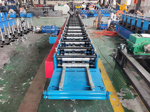 Machine de formage à froid pour cadre de porte à volets roulants, machine de formage à froid pour cadre de porte à volets roulants, vente chaude - Product Image 6