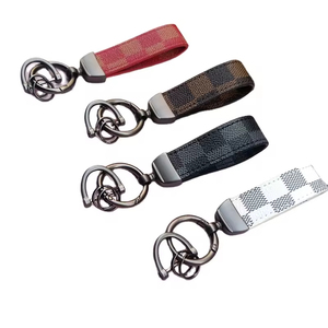 Lightweight Zinc Alloy Carabiner Keychain with PU Leather and Embossing Printing