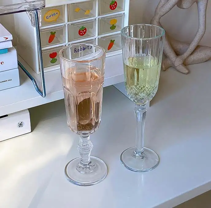 Toptan lüks özel klasik Vintage kristal cam kırmızı şarap şişesi bardak bardak saplı şampanya bardakları