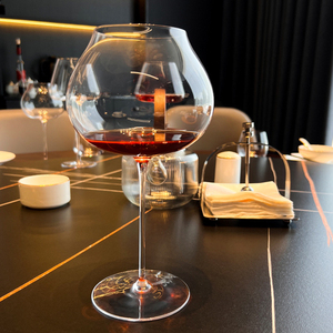 2025 estilo europeo OEM en forma de tulipán 680ml copa de vino tinto de cristal moderna copa de cristal logotipo personalizado decoración de boda de cristal - Product Image 3