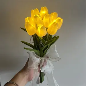 Tulp Kunstbloemen Lamp Oplaadbare Led Bloem Landschap Licht 2-Versnelling Helderheid Cadeau Interieur Voor Slaapkamer Student