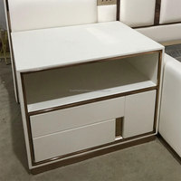 Modernes Luxus Hot Sale Komfortables Schlafzimmer-Möbelset mit Metallbeinen, Grau-Massivholzrahmen und Leder-Stauraumbetten